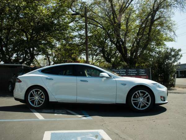 2014 Tesla Model S